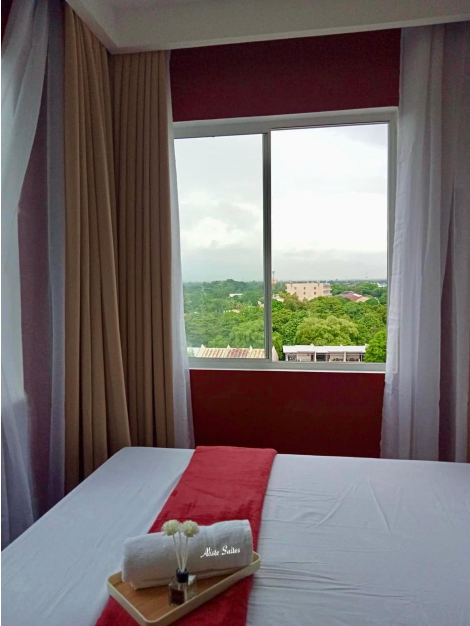 Aliste Suites Marina Spatial Dumaguete City Esterno foto