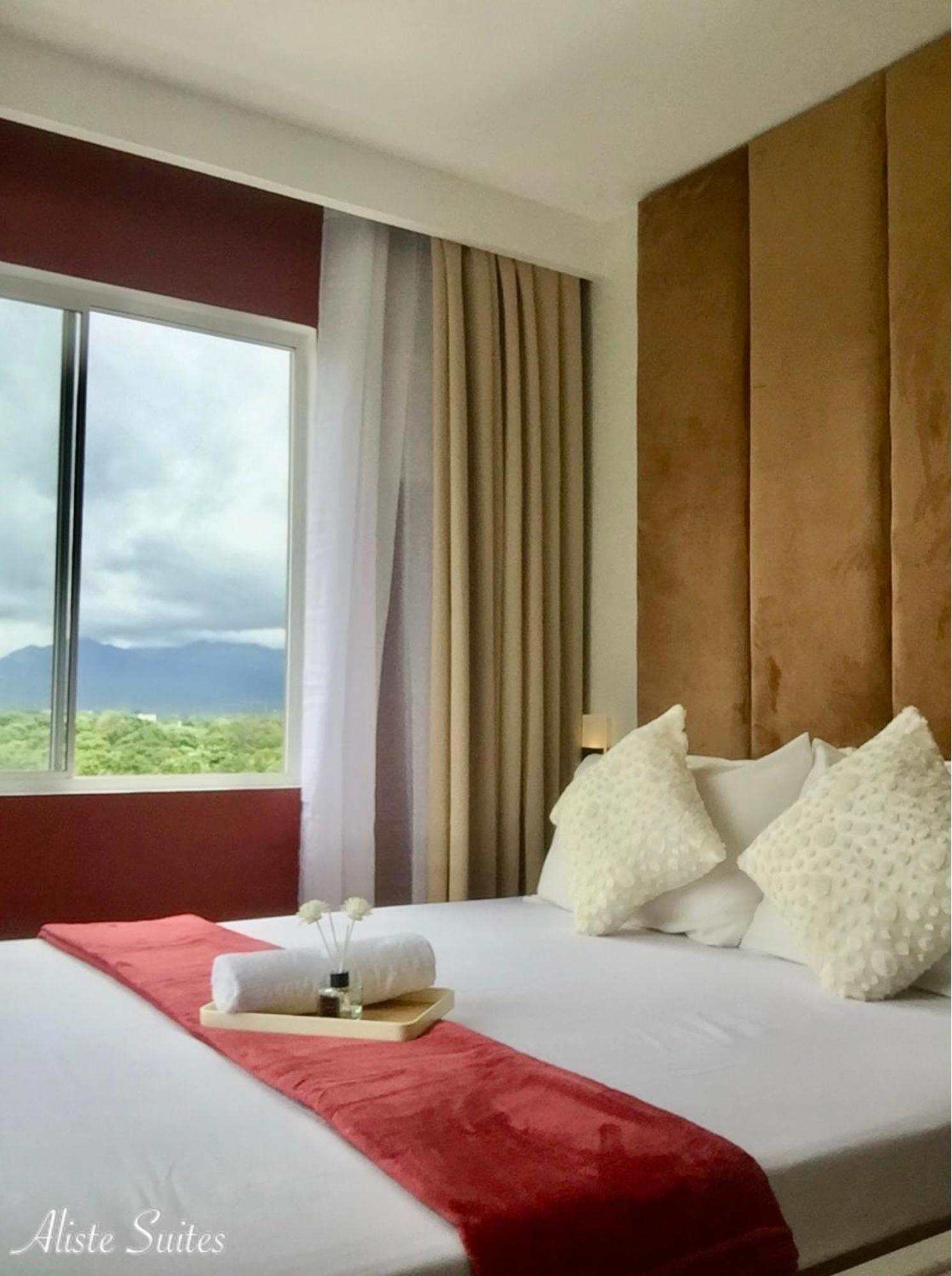 Aliste Suites Marina Spatial Dumaguete City Esterno foto