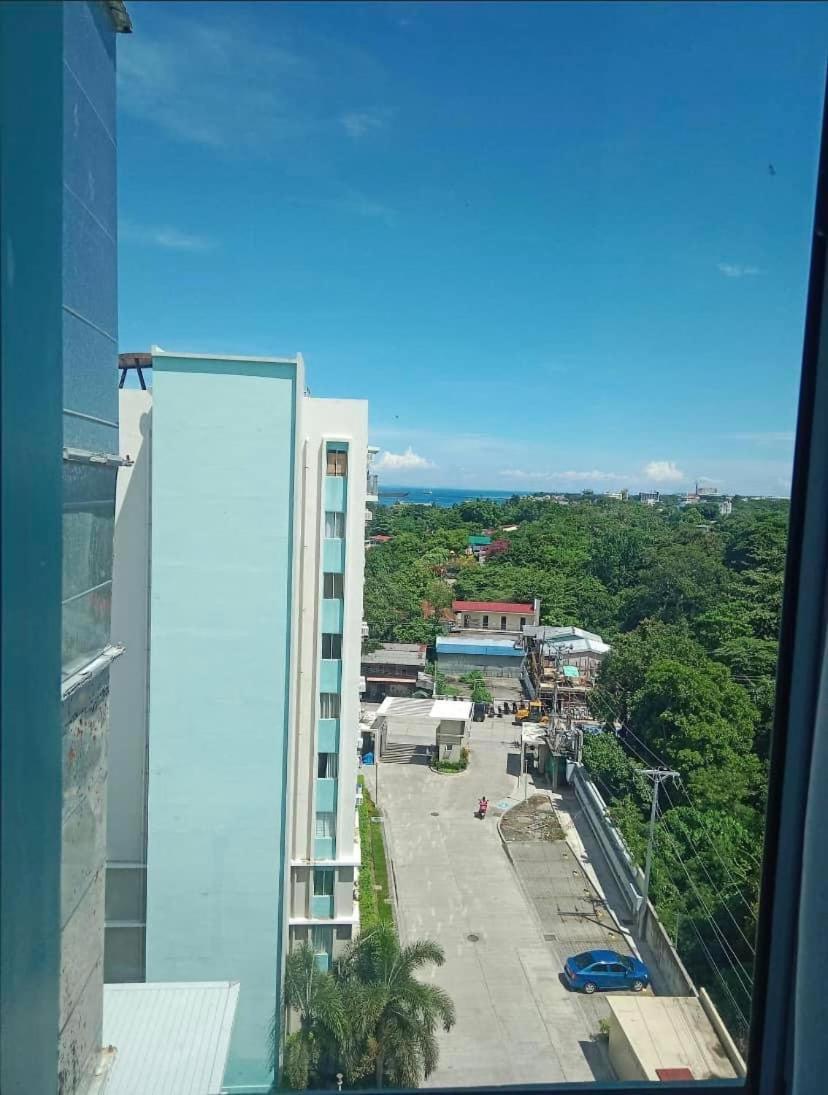Aliste Suites Marina Spatial Dumaguete City Esterno foto